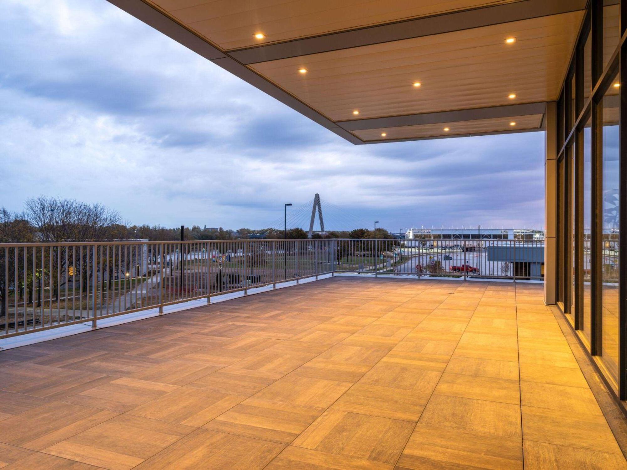 Origin Kansas City Riverfront, A Wyndham Hotel Exterior photo